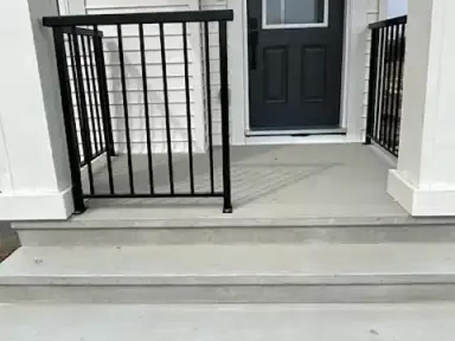 3 Bedroom House Edmonton AB 102715113