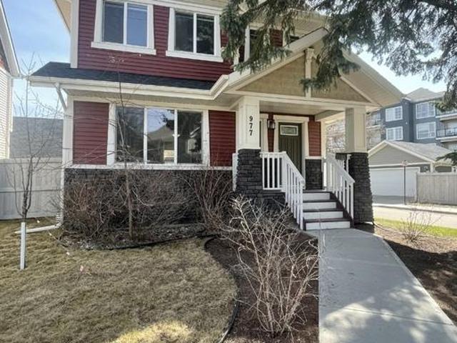 3 Bedroom House Edmonton AB 103011392