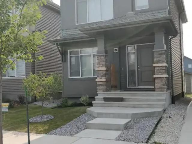 3 Bedroom House Edmonton AB 103178641