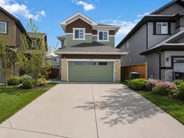 3 Bedroom House Edmonton AB 103424562