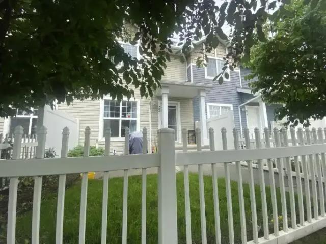 3 Bedroom House Edmonton AB 103569101