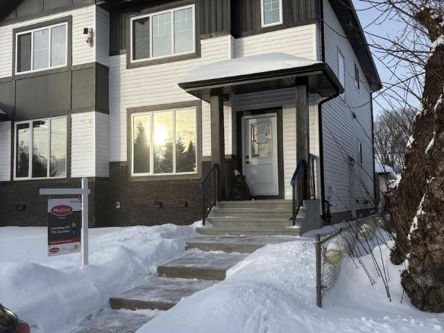 3 Bedroom House Edmonton AB 98313125