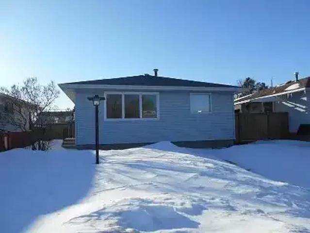 3 Bedroom House Edmonton AB LS102339040