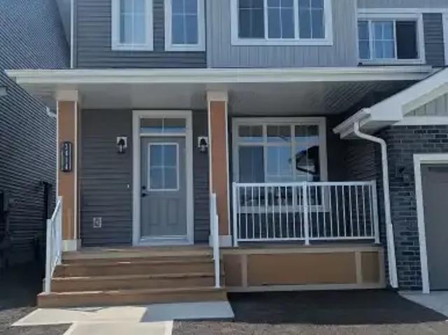 3 Bedroom House Edmonton AB LS104972976