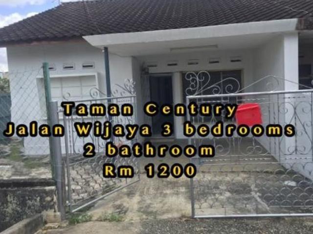 3 Bedroom House for rent in Taman Century, Johor