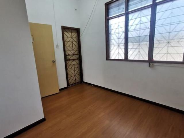 3 Bedroom House for rent in Taman Johor Jaya, Johor