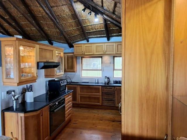 3 Bedroom House For Sale in Cove Rock
