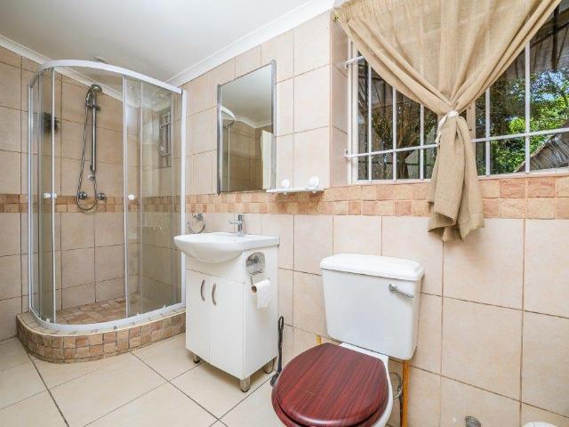 3 Bedroom House For Sale in Cowies Hill
