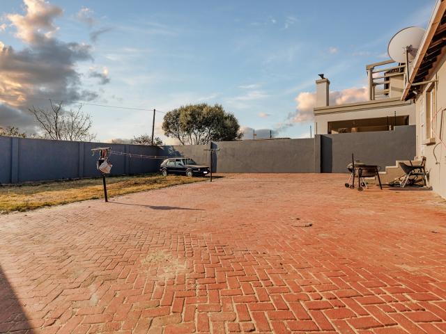 3 Bedroom House For Sale in Cosmo City