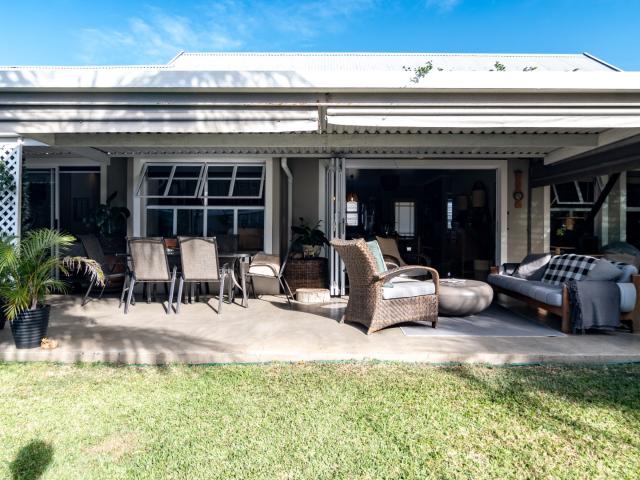 3 Bedroom House For Sale in Caledon Estate