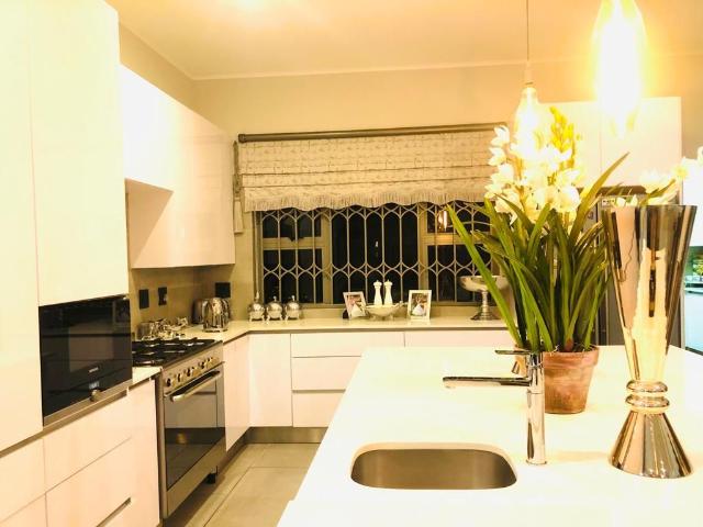 3 Bedroom House For Sale in Cashan