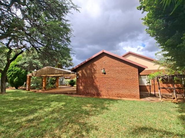 3 Bedroom House For Sale in Chroompark