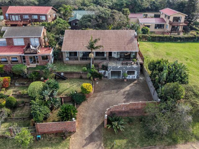 3 Bedroom House For Sale in Cintsa East