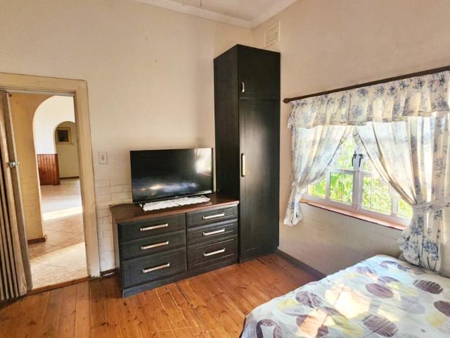3 Bedroom House For Sale in Amanzimtoti