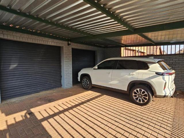 3 Bedroom House For Sale in Annlin