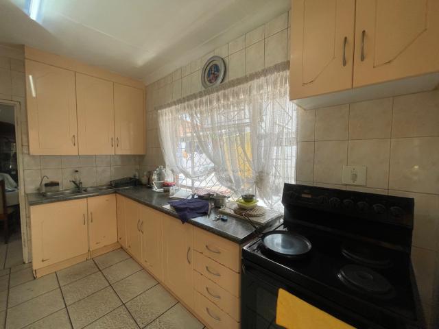 3 Bedroom House For Sale in Actonville