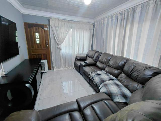 3 Bedroom House For Sale in African Jewel