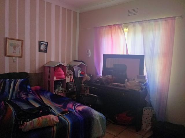 3 Bedroom House For Sale in Alberton North