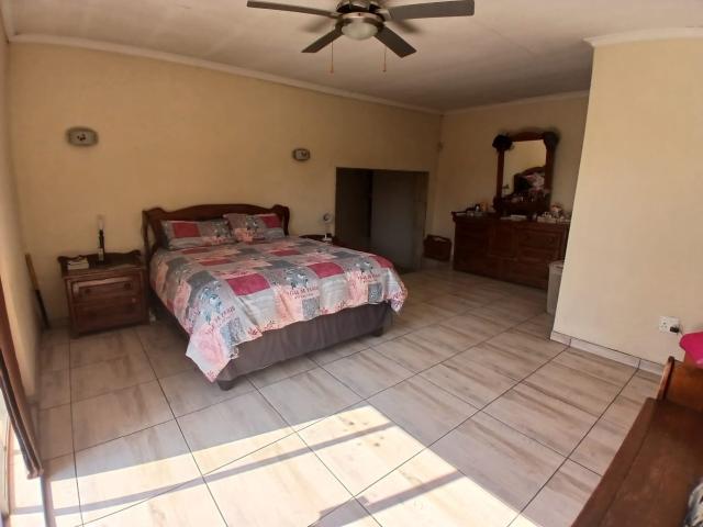 3 Bedroom House For Sale in Alberton North