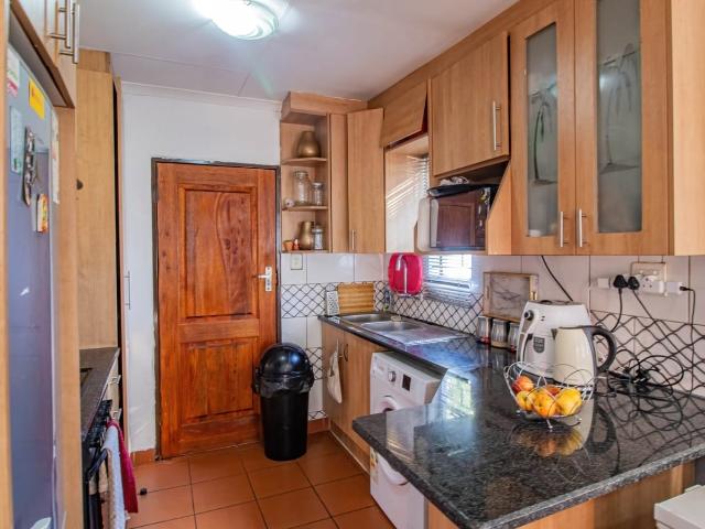 3 Bedroom House For Sale in Albertsdal