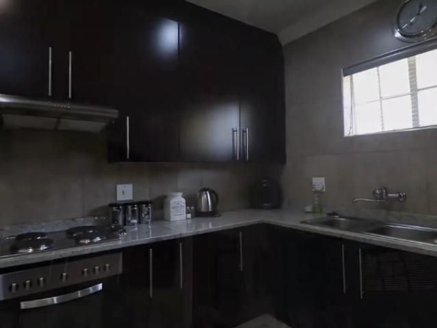 3 Bedroom House For Sale in Alberante