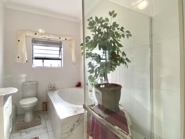 3 Bedroom House For Sale in Atlantic Sands Private Estate