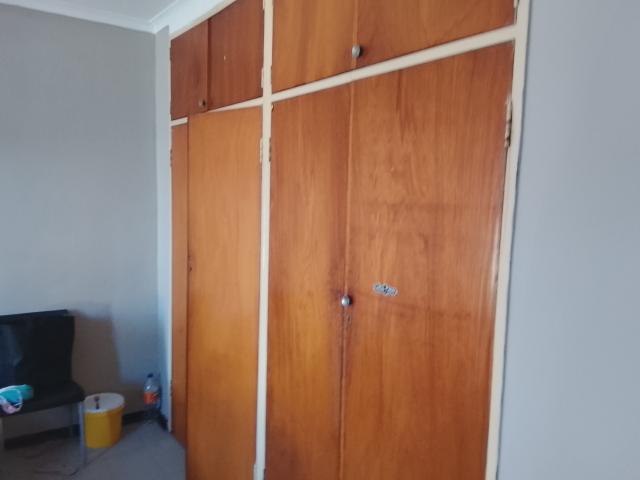 3 Bedroom House For Sale in Barry Hertzog Park