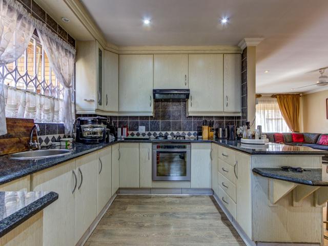 3 Bedroom House For Sale in Beyers Park
