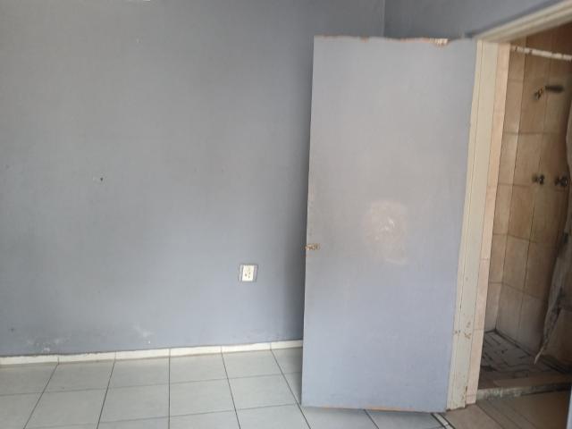 3 Bedroom House For Sale in Bezuidenhout Valley