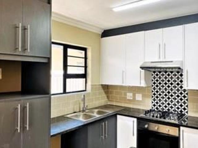 3 Bedroom House For Sale in Beacon Bay