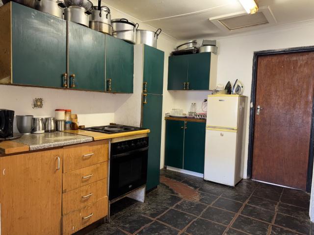3 Bedroom House For Sale in Beacon Valley