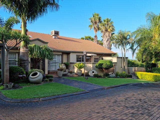 3 Bedroom House For Sale in Bela