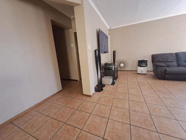 3 Bedroom House For Sale in Bendor
