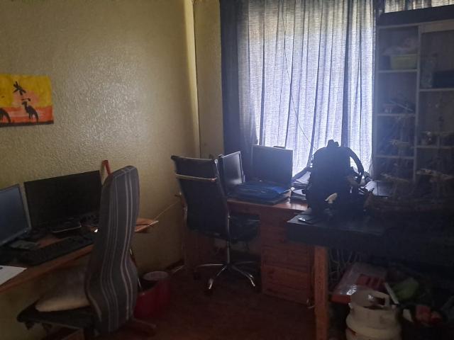3 Bedroom House For Sale in Bergsig