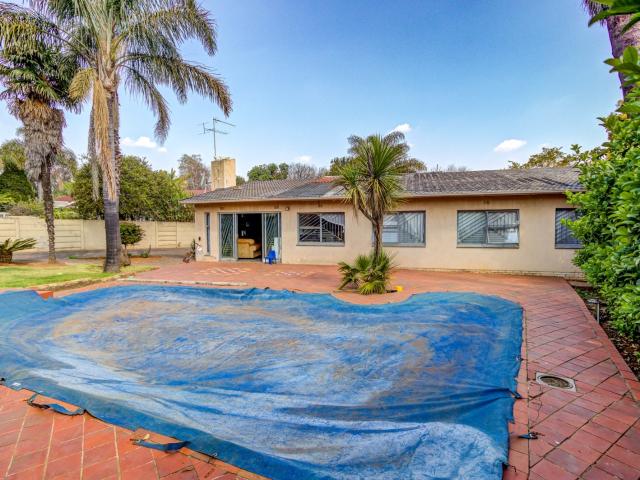 3 Bedroom House For Sale in Birch Acres