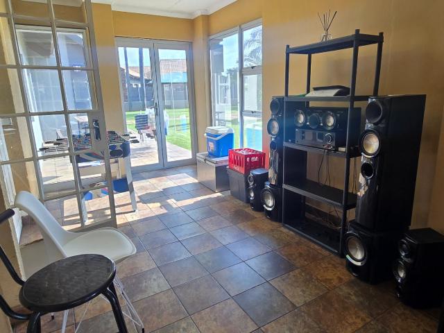 3 Bedroom House For Sale in Birchleigh