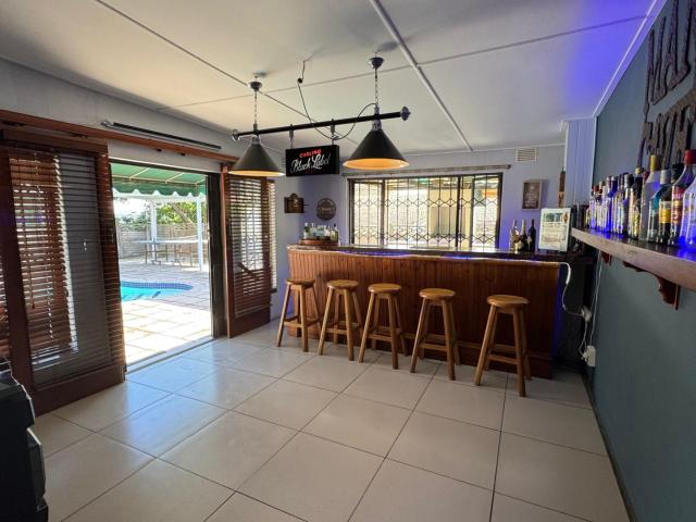 3 Bedroom House For Sale in Bluff