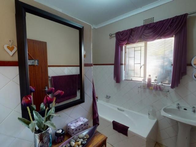 3 Bedroom house for sale in Blydeville, Upington