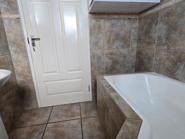 3 Bedroom House For Sale in Britannia Bay