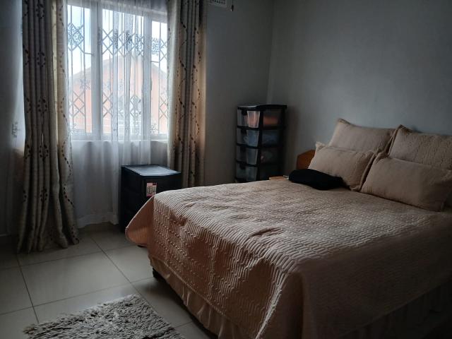 3 Bedroom House For Sale in Burlington Heights