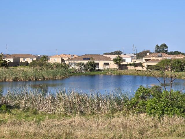 3 Bedroom House For Sale in Gonubie