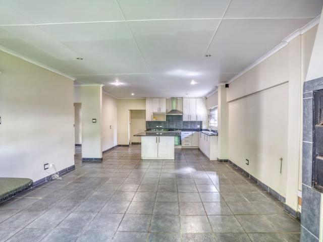 3 Bedroom House For Sale in Gonubie
