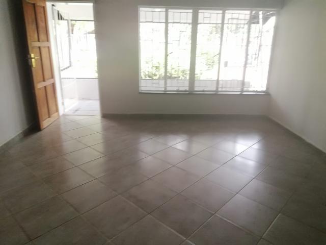3 Bedroom House For Sale in Geelhoutpark
