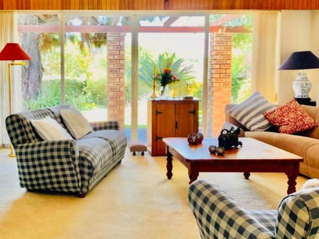 3 Bedroom House For Sale in Glen Marais