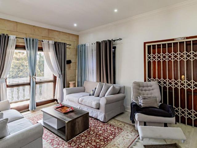 3 Bedroom house for sale in Glenvista, Johannesburg