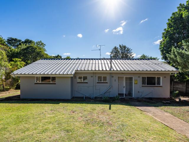 3 Bedroom House For Sale in Grahamstown Central