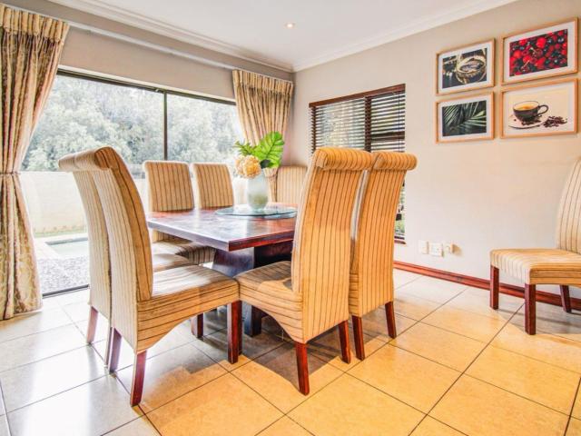 3 Bedroom House For Sale in Greenstone Hill