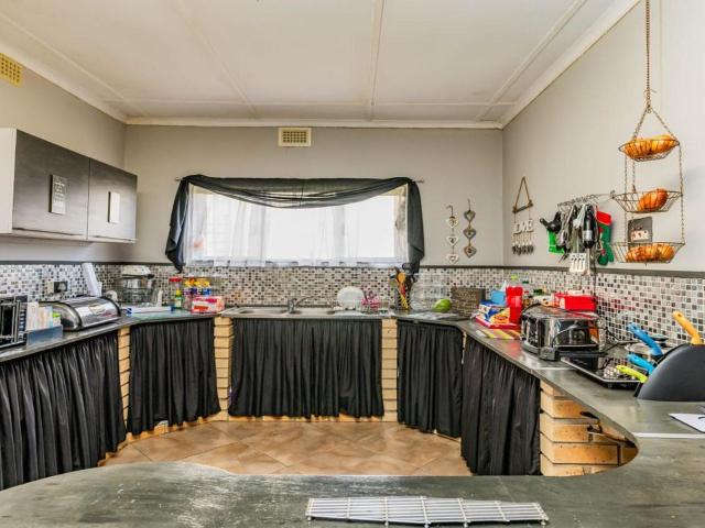 3 Bedroom house for sale in Grosvenor, Durban