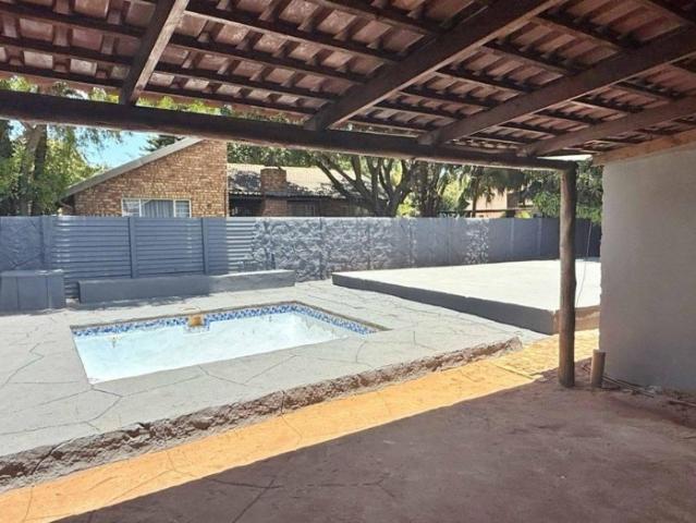3 Bedroom House For Sale in Doornpoort