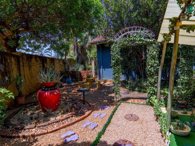 3 Bedroom House For Sale in Dorandia